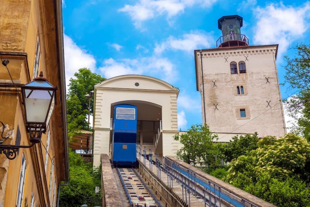 True Zagreb Centrally Located & Spacious Apartment Exteriör bild